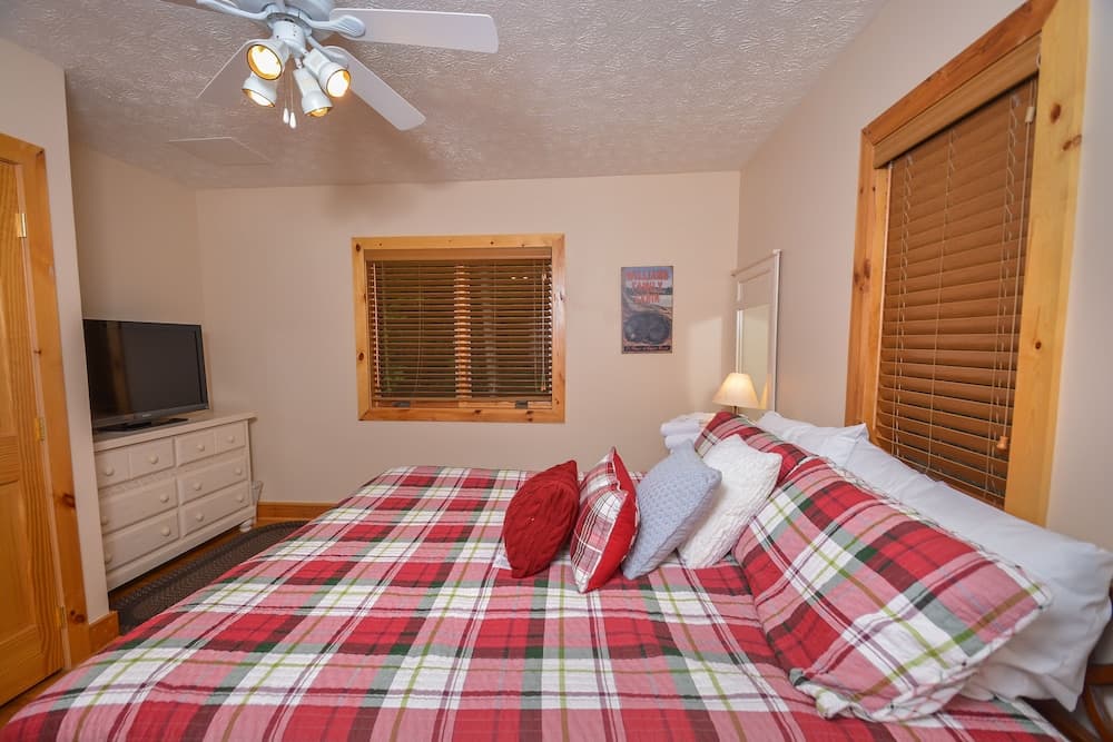 Hootenanny 5 Bedroom House