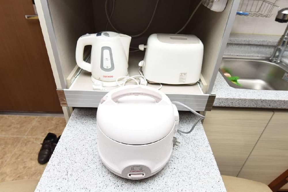 Daewoo Business Hotel