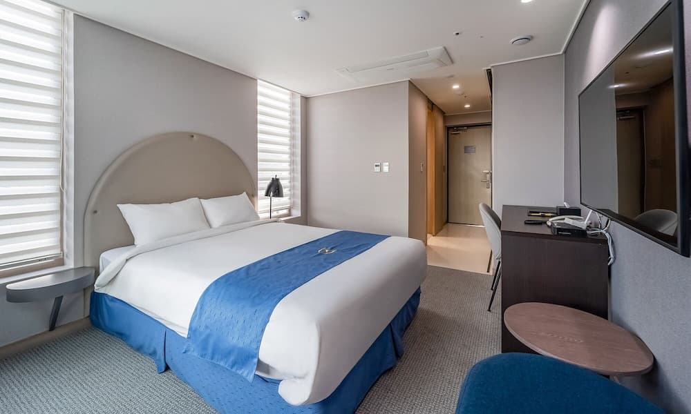 Golden Tulip Essential Namgang