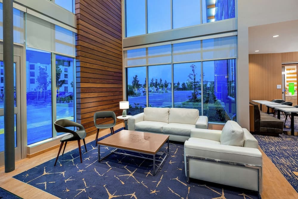 Hampton Inn & Suites San Diego Airport Liberty Station