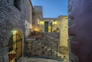 Moundros 1620 Venetian residence