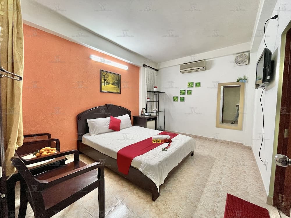 Quan Son 2 Hotel & Spa