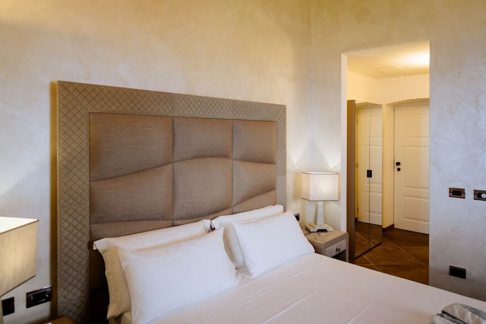 Faro di Punta Fenaio