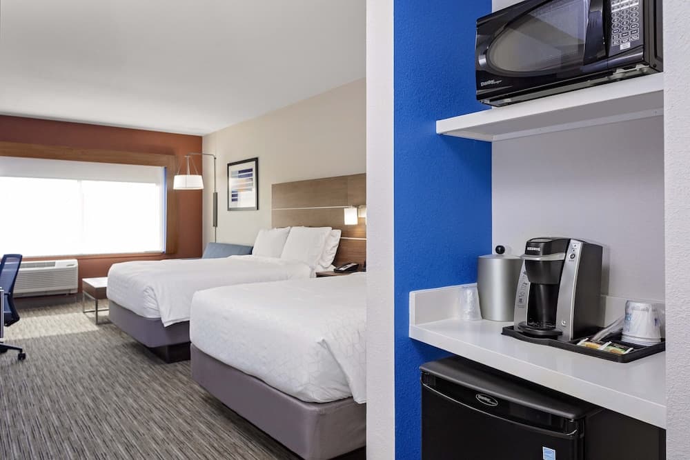 Holiday Inn Express & Suites Madison by IHG