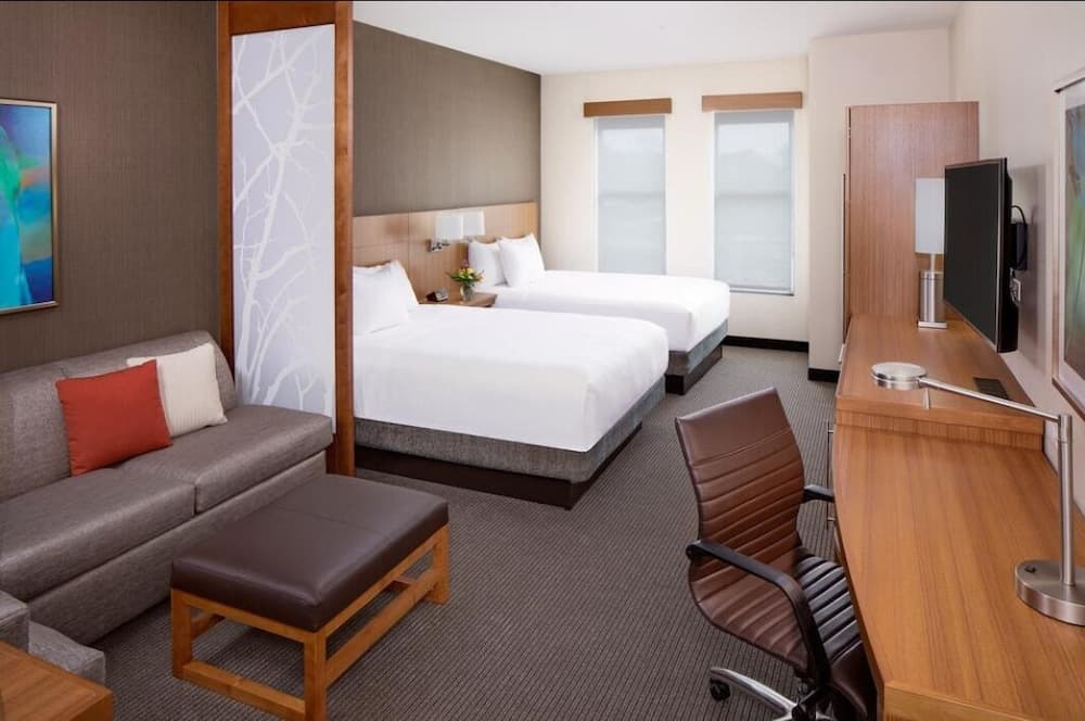 Hyatt Place Florence Downtown