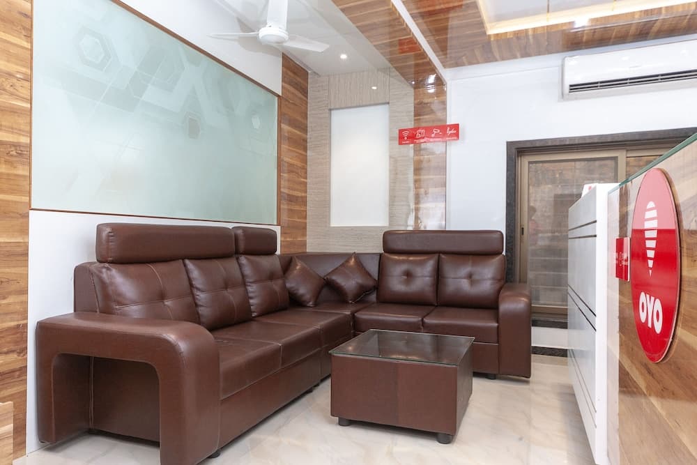 Capital O 18946 Admire Suit Hospitality