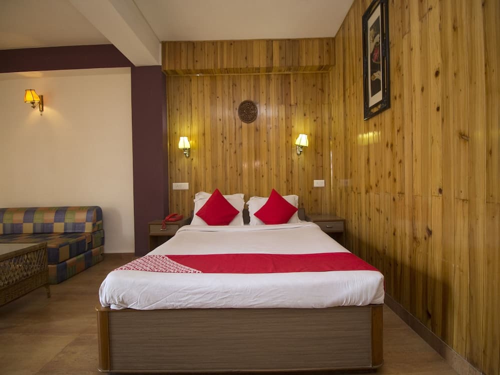 OYO 17067 Maitreya Guest House