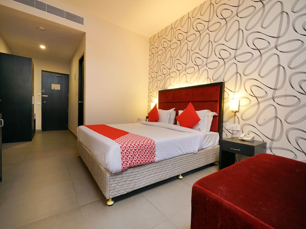 Capital O 15754 Mookkannoor Tourist Home