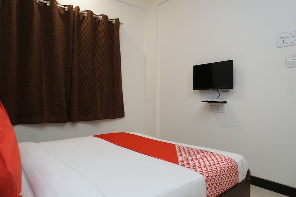 OYO 22963 White Castle Heritage