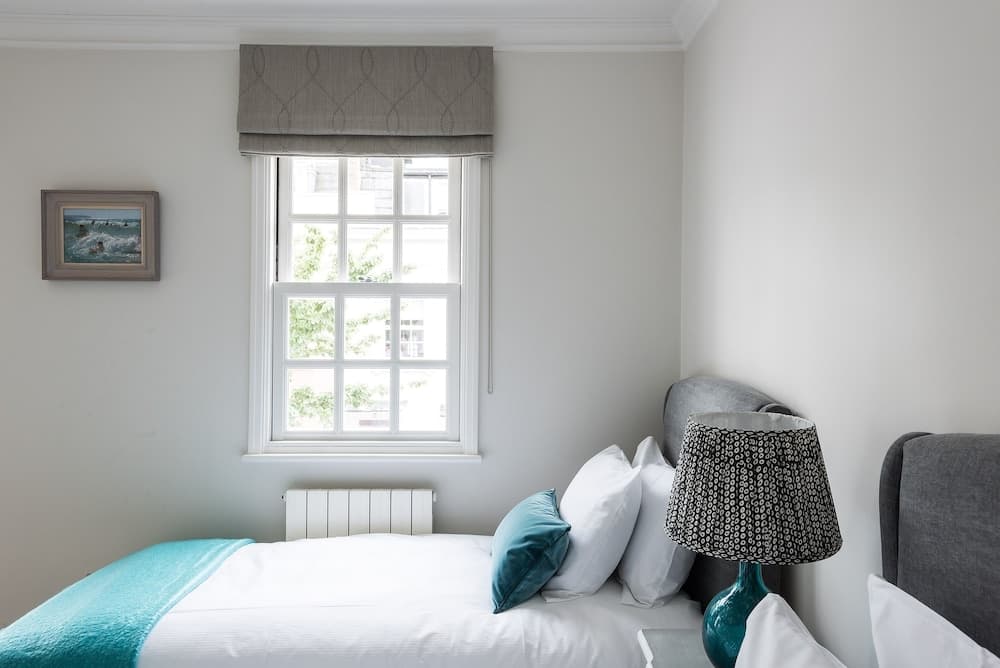 Ultra luxurious London home for 5-7