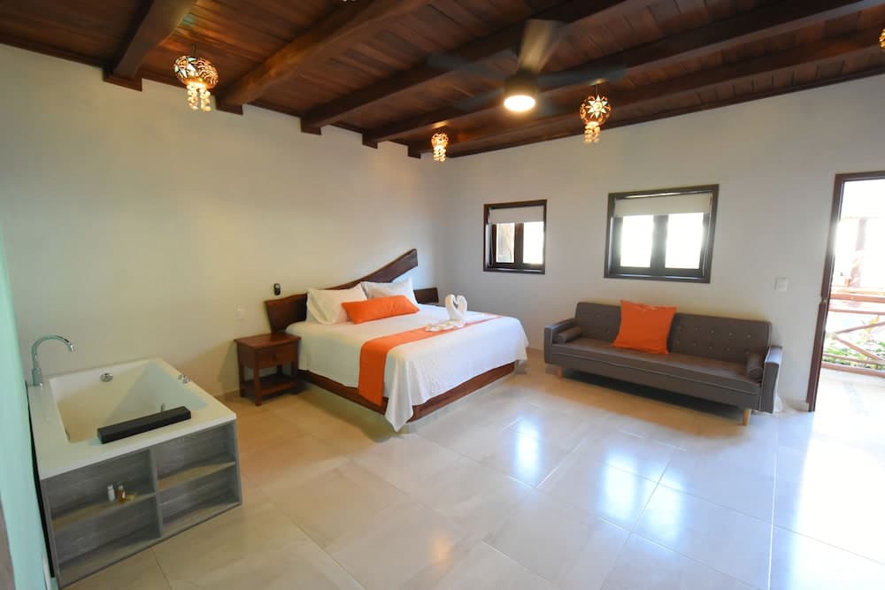 Hotel Hacienda Dos Ojos