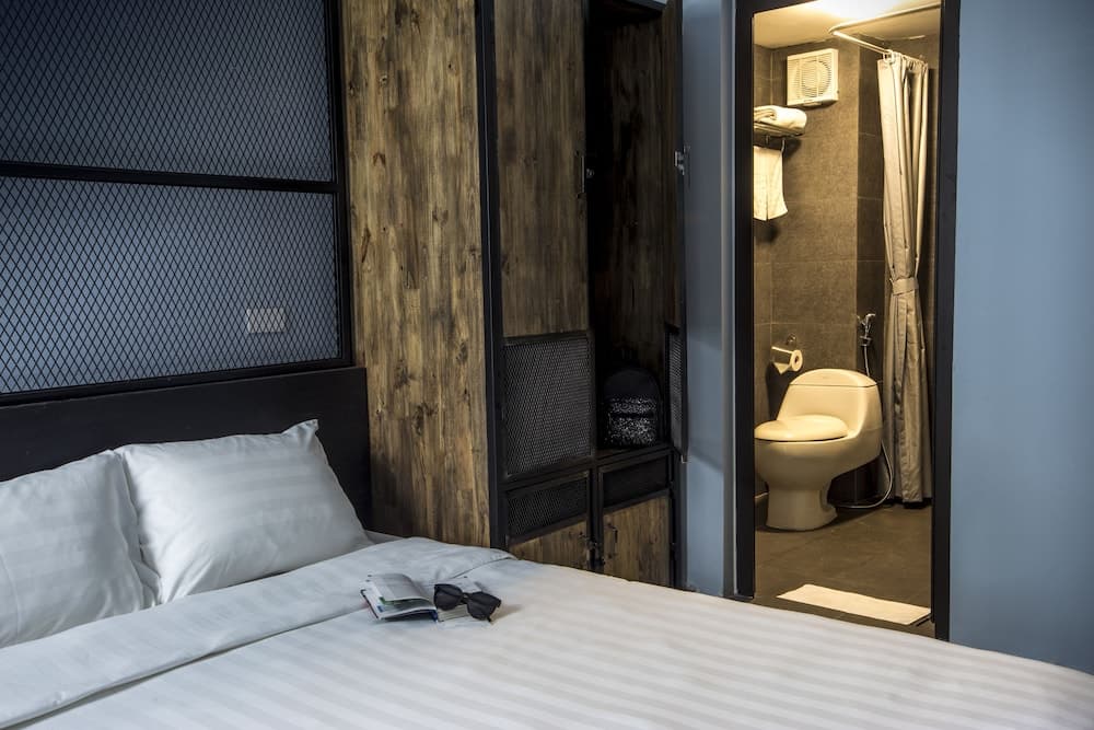 The Chi Novel Hostel