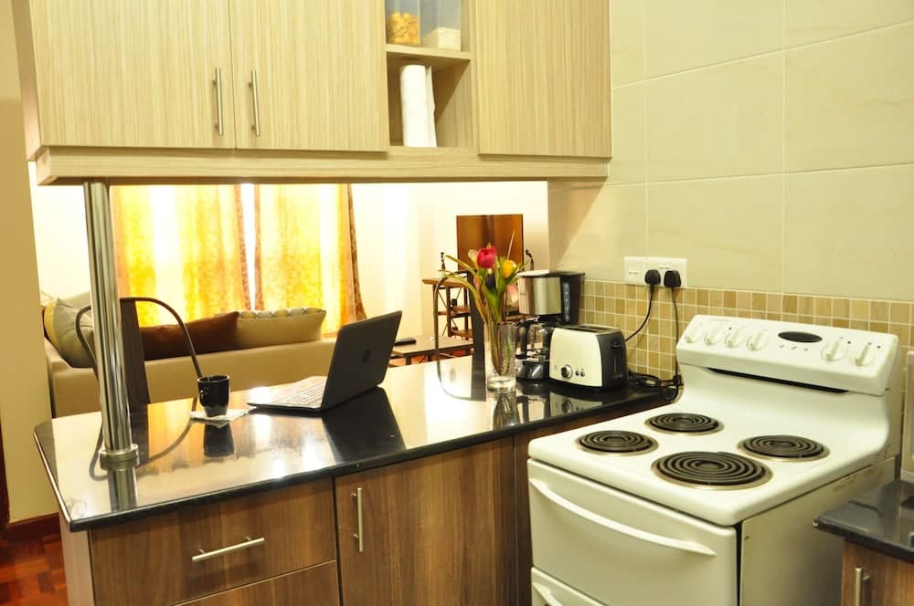 Sherry Homes Fahari II