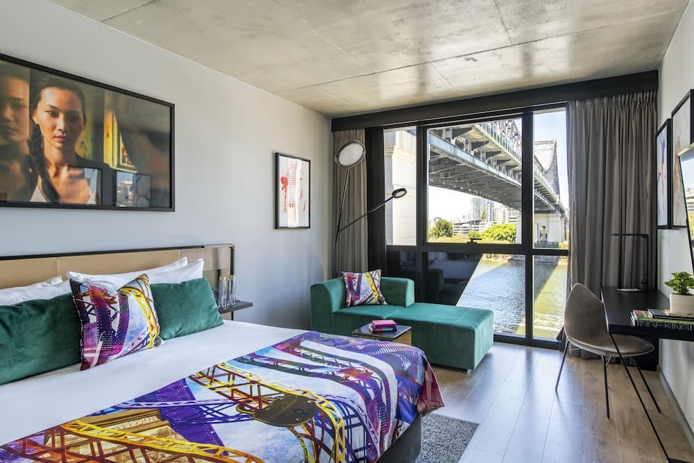 Crystalbrook Vincent