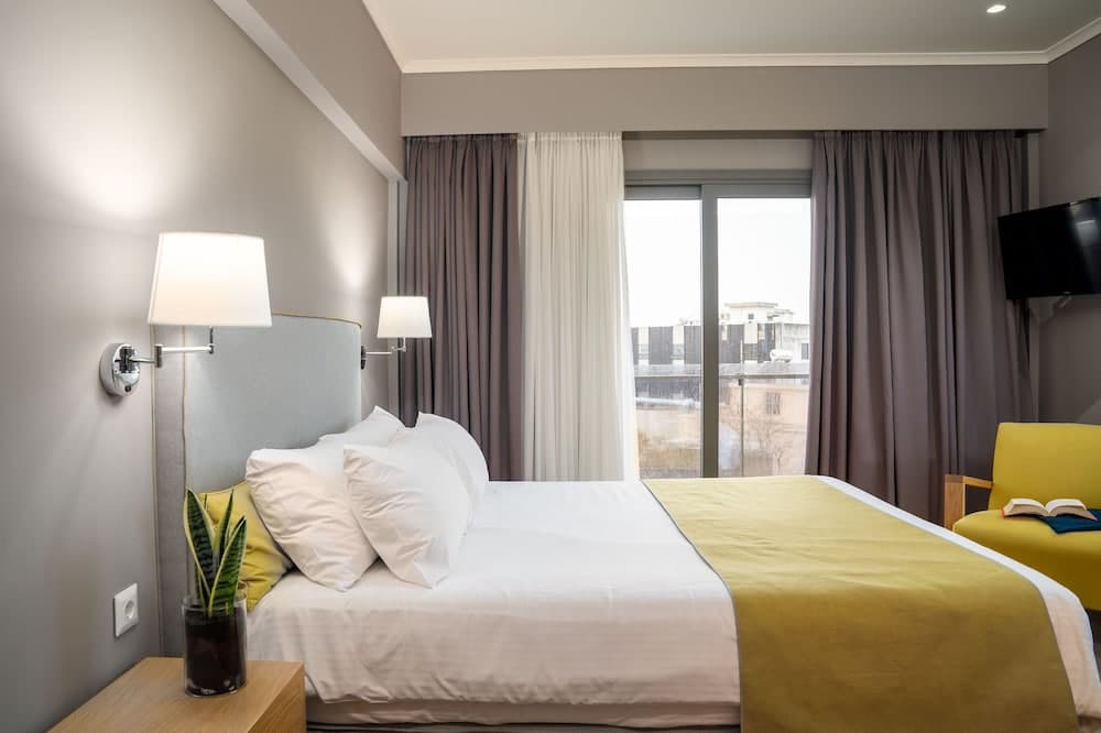 Chroma Fashion Rooms & Apartments