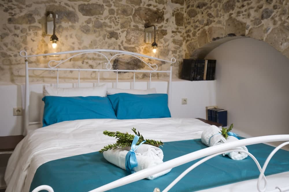 Trigono Holiday House