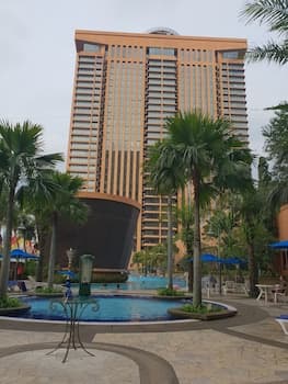 Residency Suites At Times Square