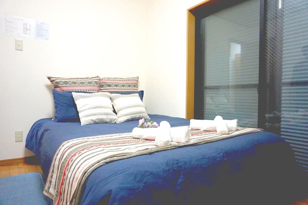 Namba Tsutenkaku Warm Villa WS-1