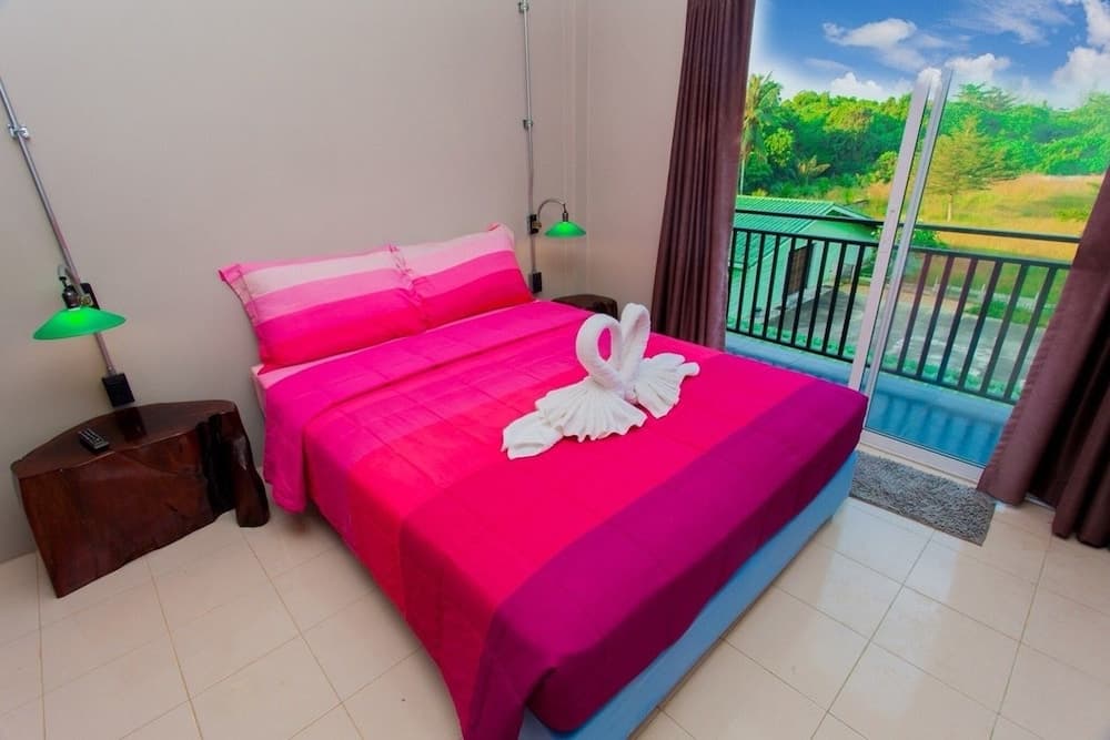 Khaolak Big Bike and Room for Rent