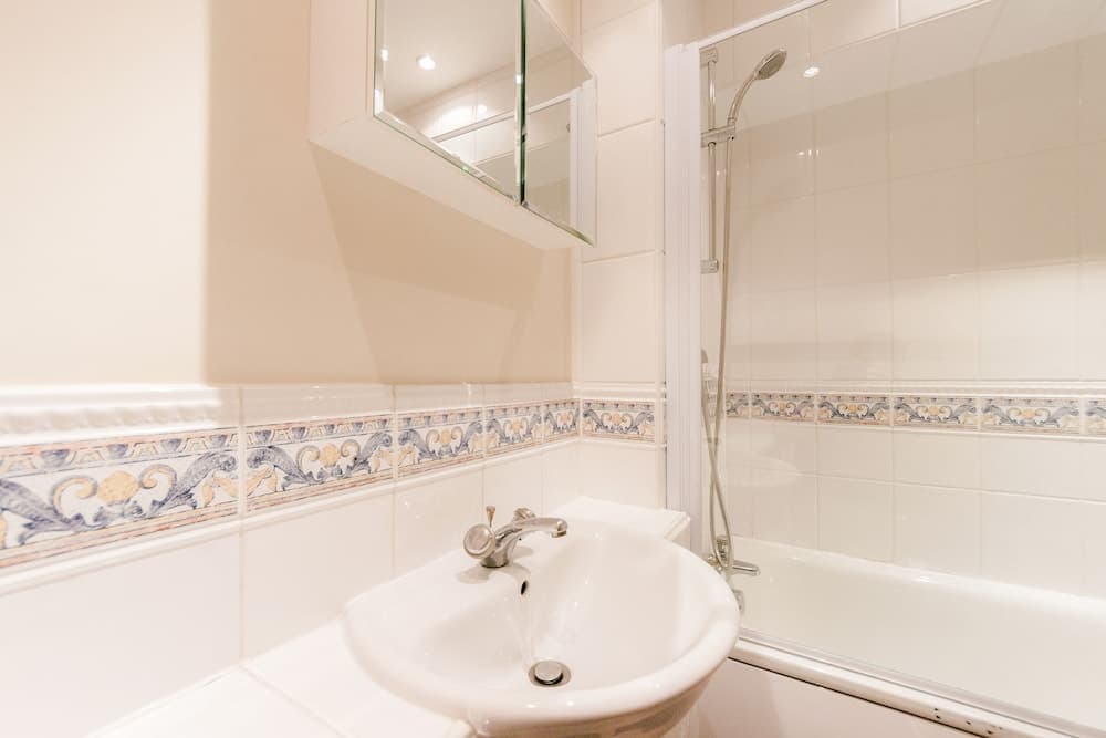 Roomspace Apartments -Cascades Court