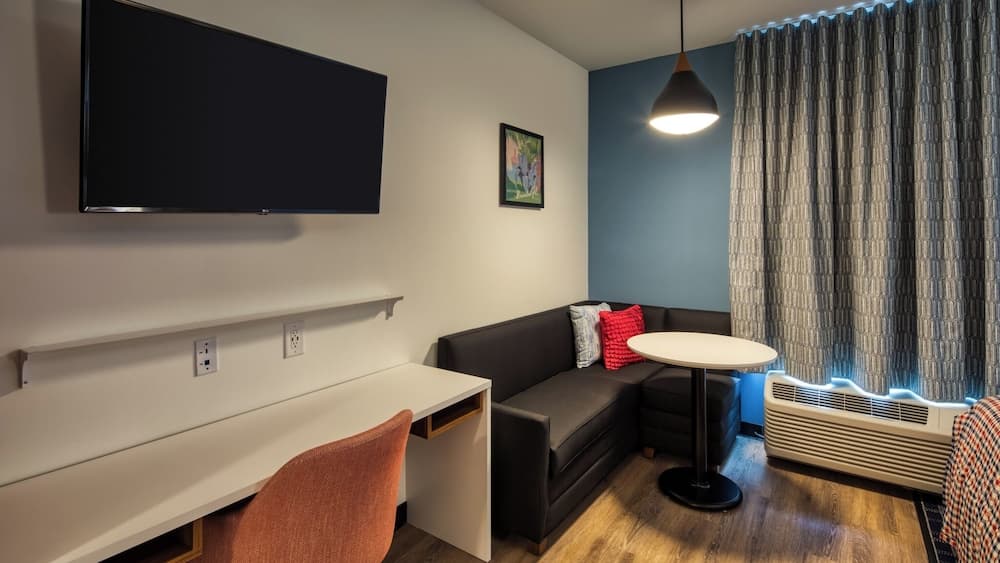 Uptown Suites Extended Stay Austin TX – North