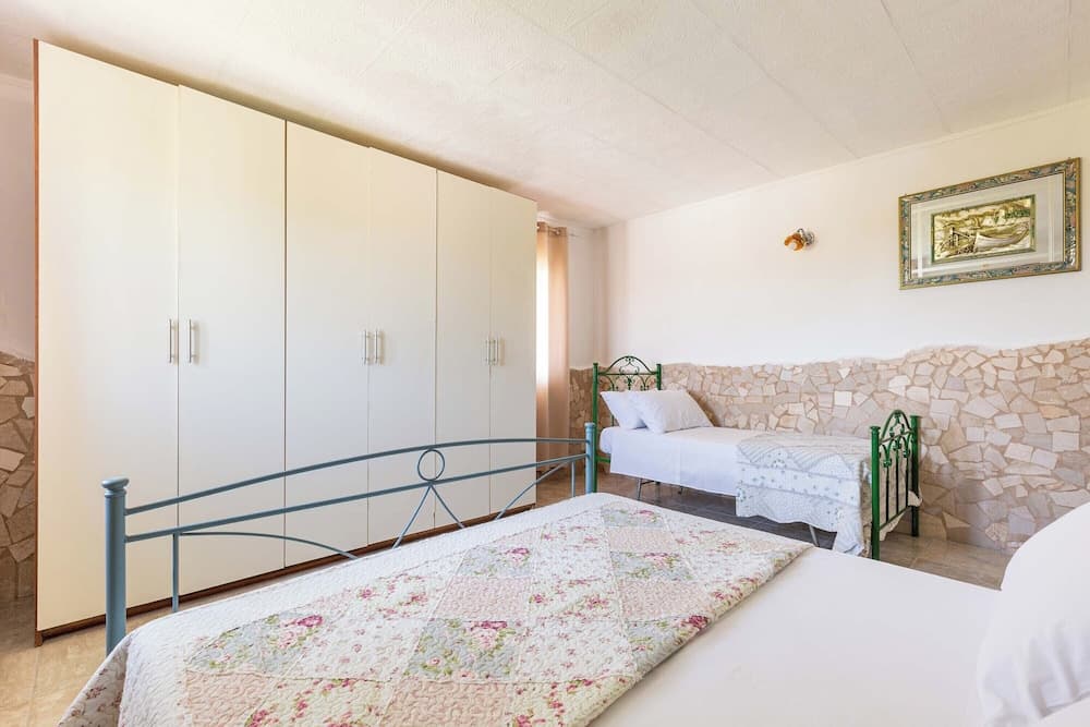 1136 Villetta Paola by Barbarhouse