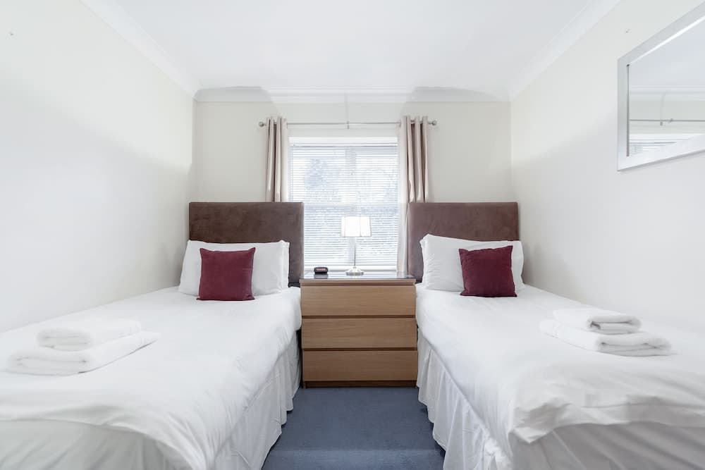 Roomspace Apartments -Sabin Gates