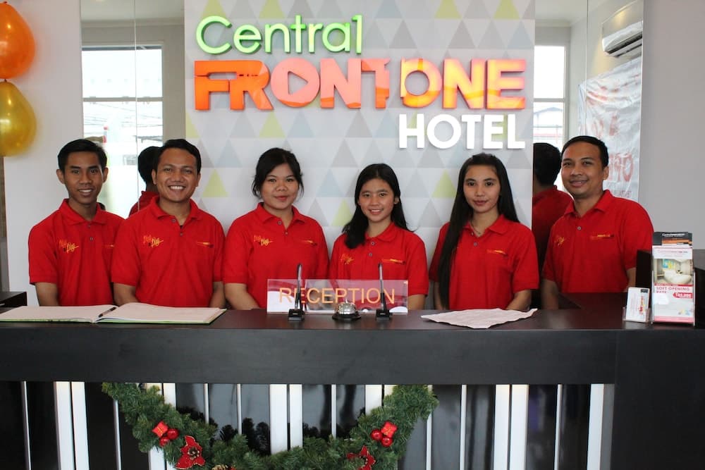 Central Front One Inn Jakarta Airport