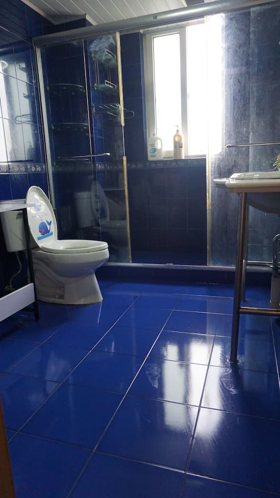 Shanghai Mofang Style Girls' Hostel