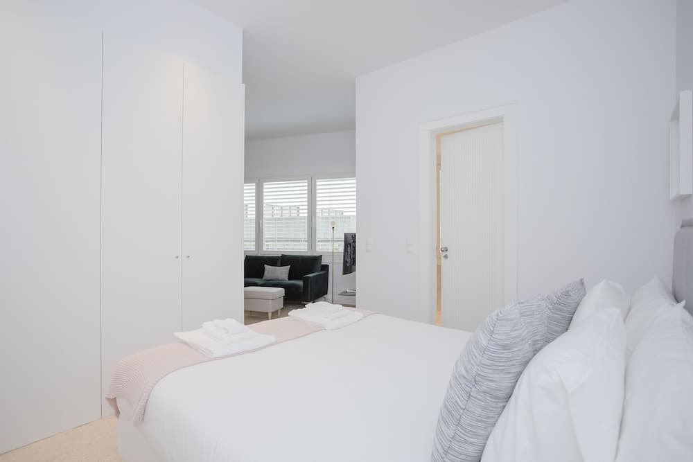 Liiiving - Aliados Luxury Apartment III