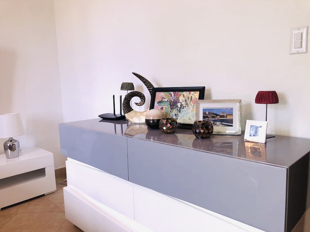 Savana at Porto Cupecoy Marina