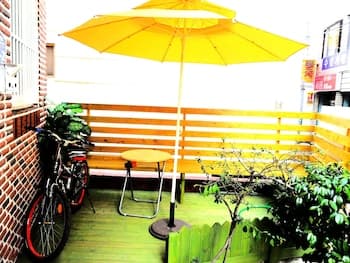 Story Road Guesthouse - Hostel