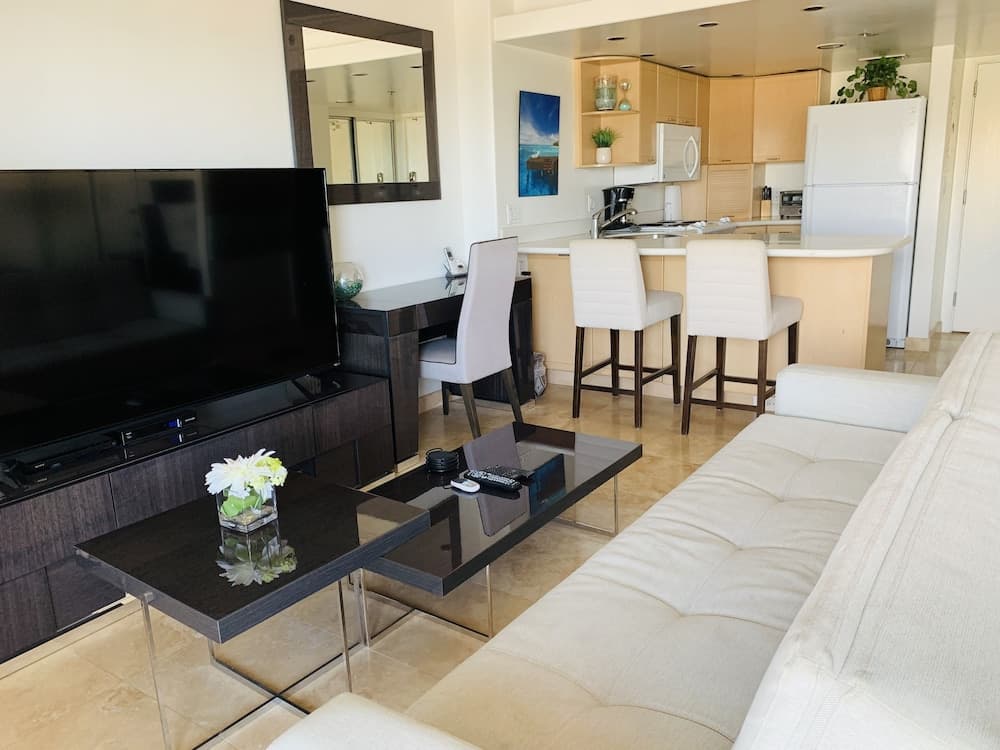 Ilikai Hotel Condo Vacations