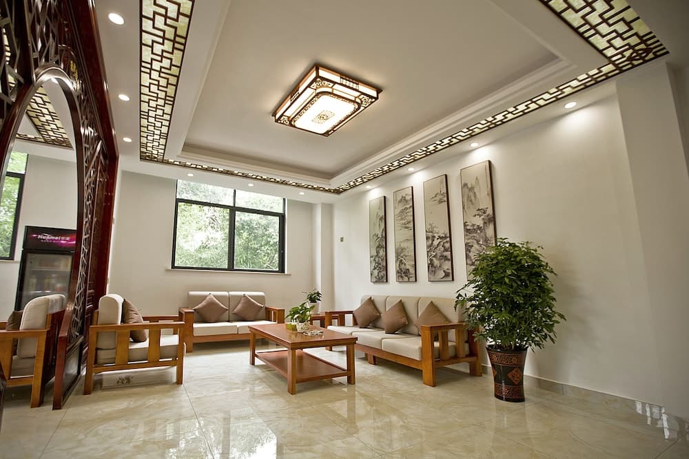 Huangshan North Station Huiting Boutique Hostel