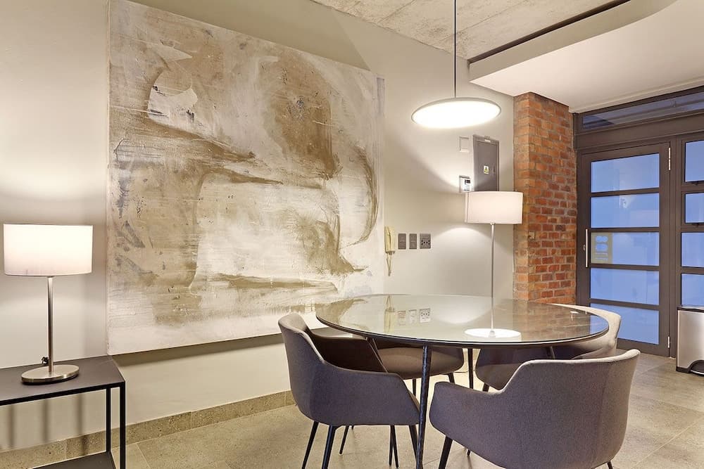 Metropolis 1108 - Adults Only