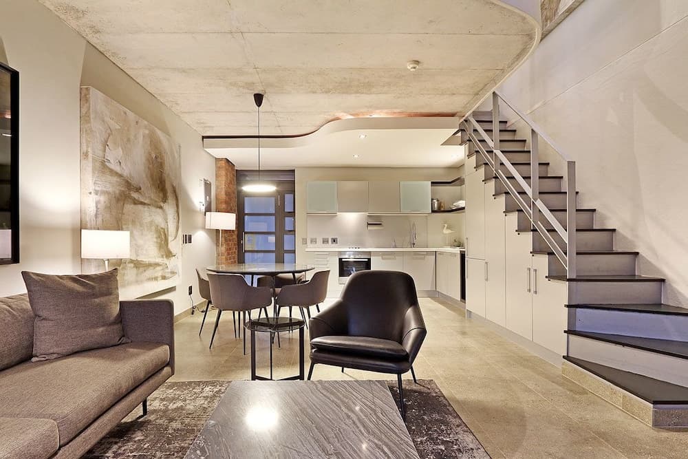 Metropolis 1108 - Adults Only