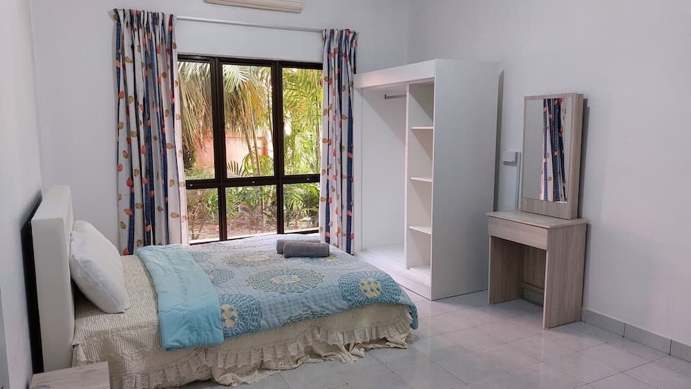 Marina Court - Stay In Borneo