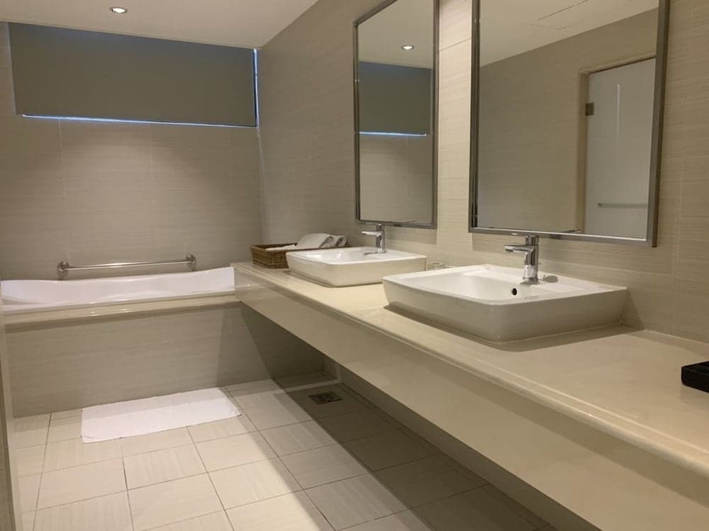 Ali Mountain Oriental Pearl International Hotel