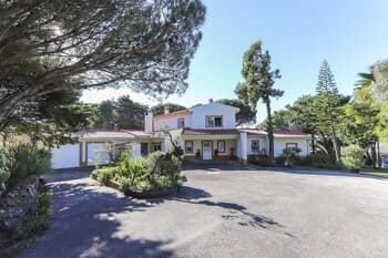 Sintra Classic Villa by Homing