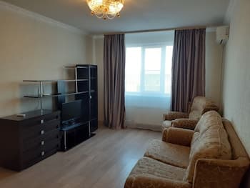 Apartment on Pervomayskiy Prospekt 76-3