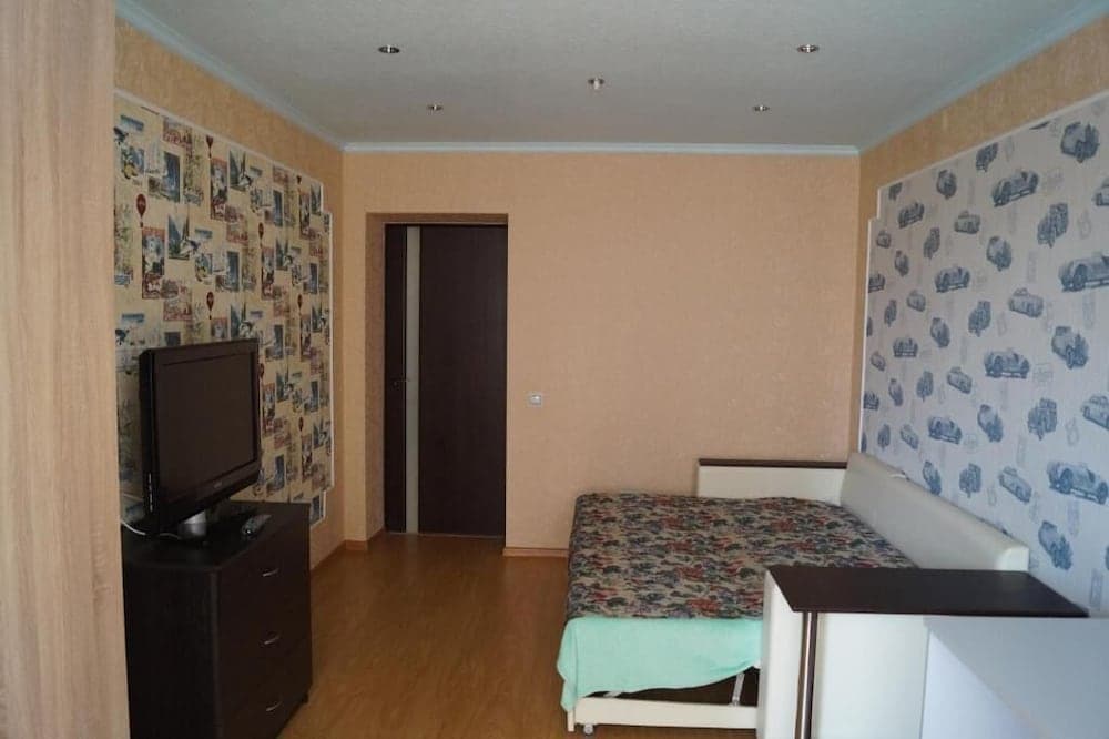 Pretty Apartment on Vokzalnaya 61k1