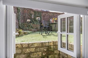 The Tansy House on Queen Street