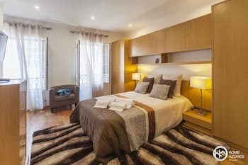 Home Azores - Calheta Suites Downtown