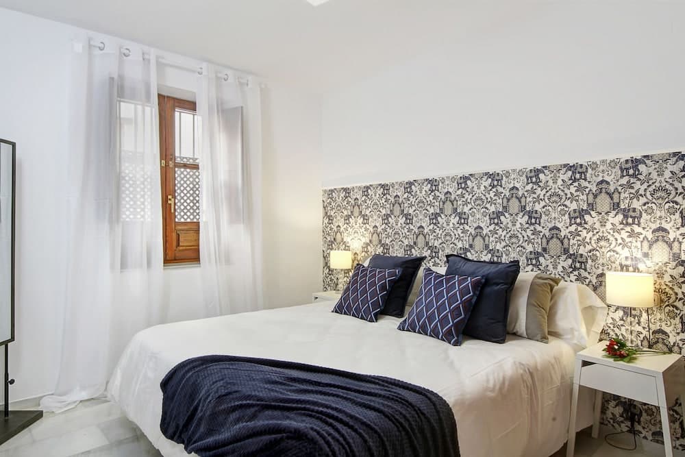 Alhambra Penthouse 2 Private Terraces Parking Free