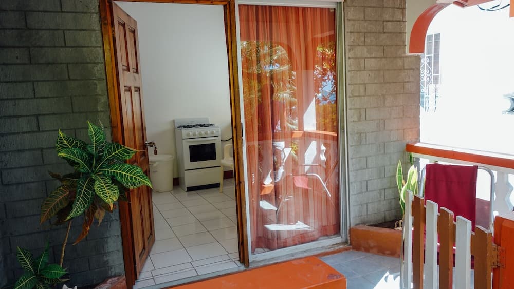 Scraper's Guest House