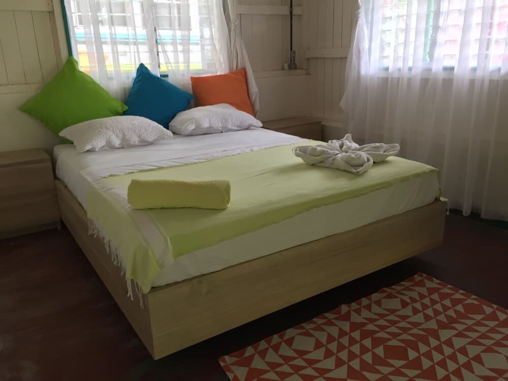 Cinco Ceibas Rainforest Reserve and Adventure Park