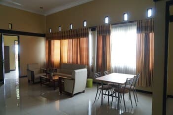 Aldeoz Ciater Cikole Villa Subang