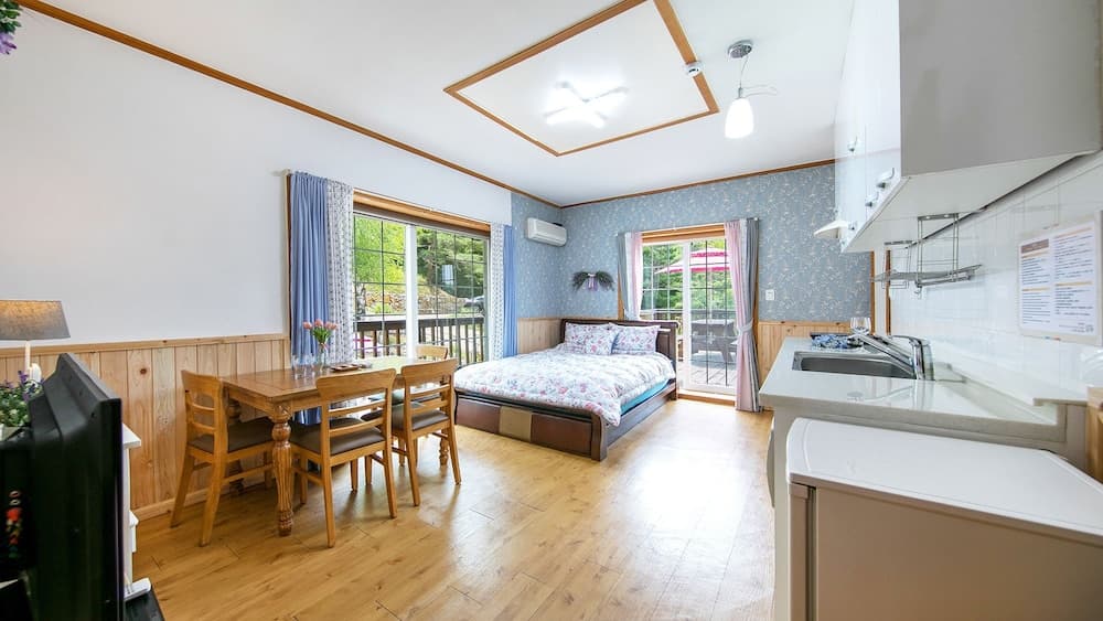 Secret Garden Pension