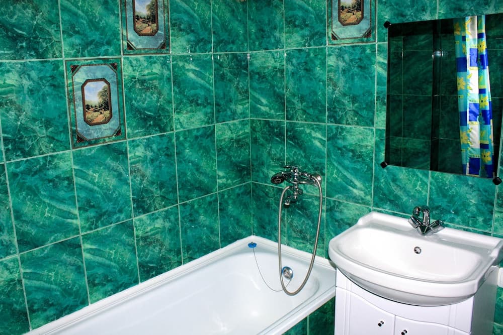 Apartment ALLiS-HALL on Tveritina 42-3