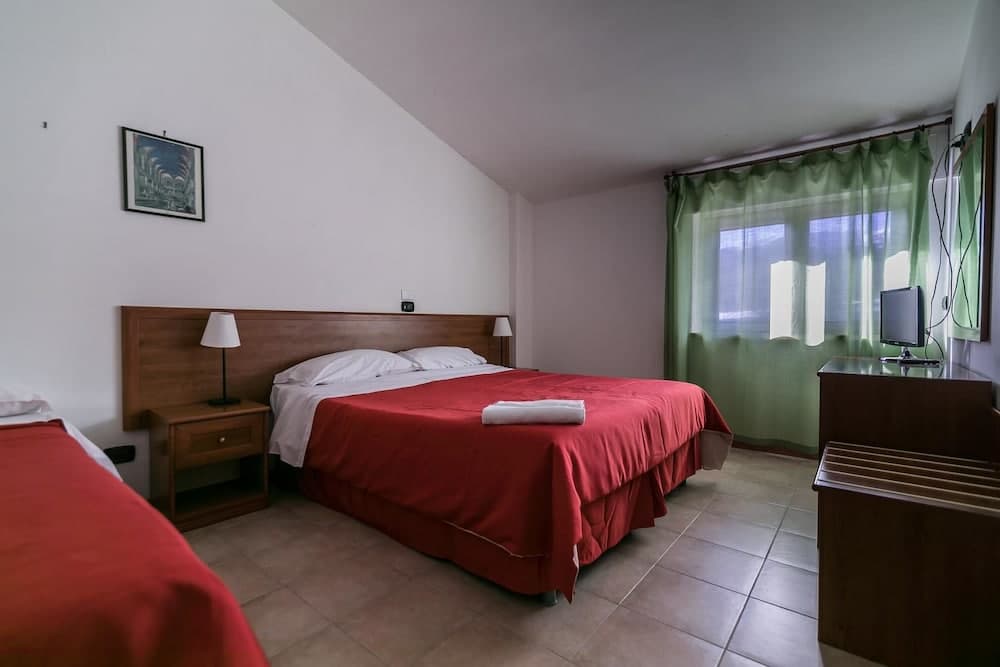 Faggio Rosso Hotel